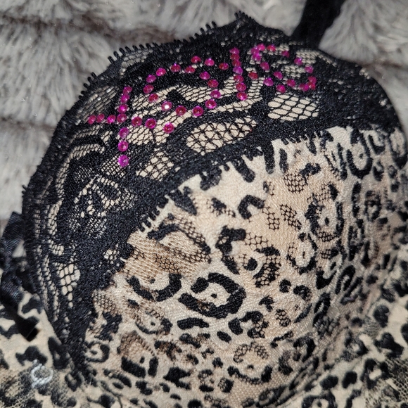XOXO Cheetah Lingerie - Picture 2 of 5
